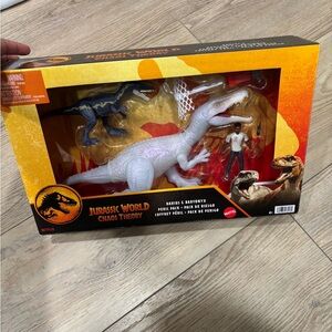 Jurassic World Peril Pack Darius, Baryonyx & Monolophosaurus Action Figure Set